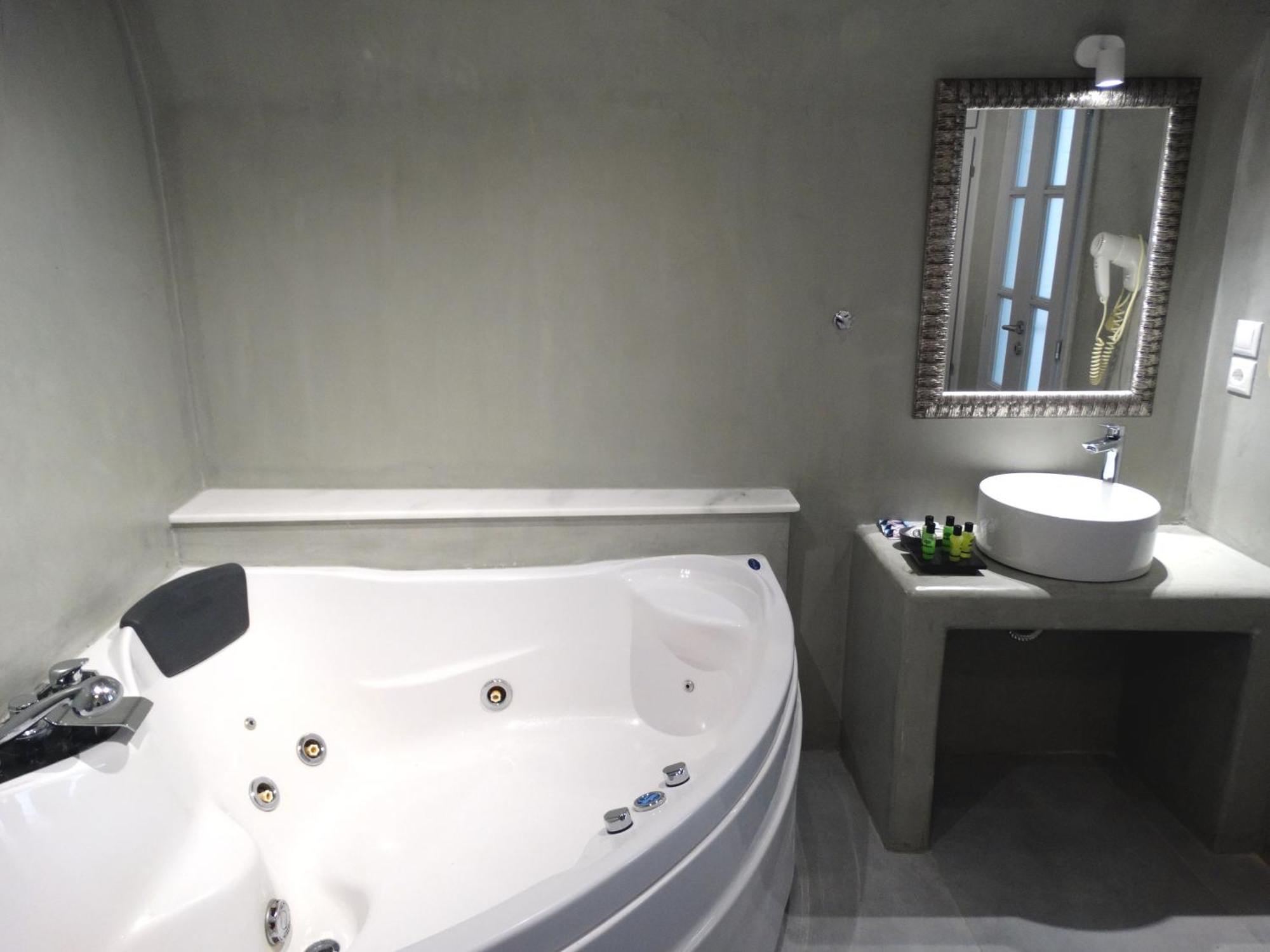 Yposkafo Suites - Studio - Santorini Fira  Luaran gambar