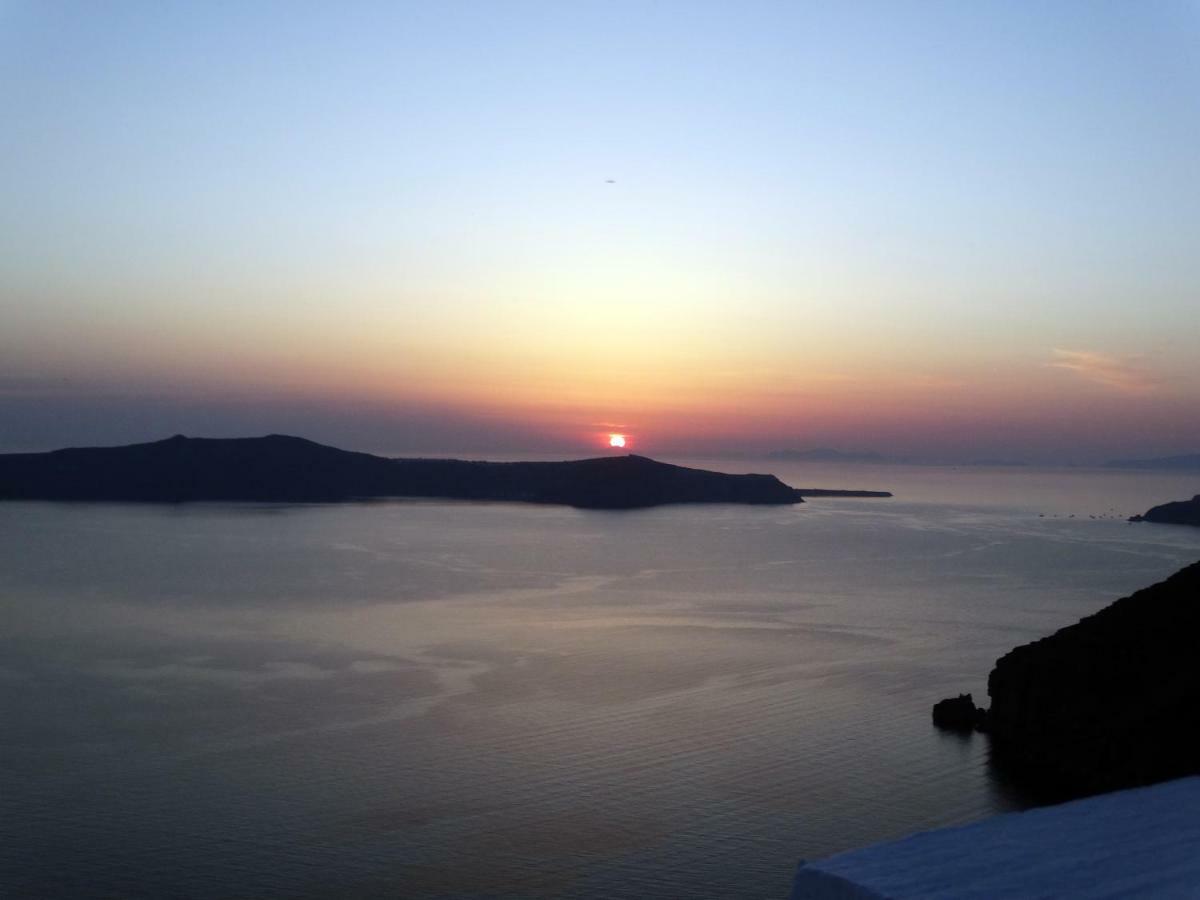 Yposkafo Suites - Studio - Santorini Fira  Luaran gambar